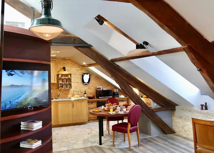 Lejlighed In Luxury Rentals, Medieval Center - Loft Stella Matutina -2p-ascenseur-climatisation