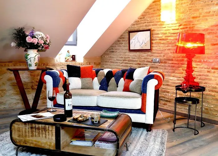 Lejlighed In Luxury Rentals, Medieval Center - Loft Stella Matutina -2p-ascenseur-climatisation *